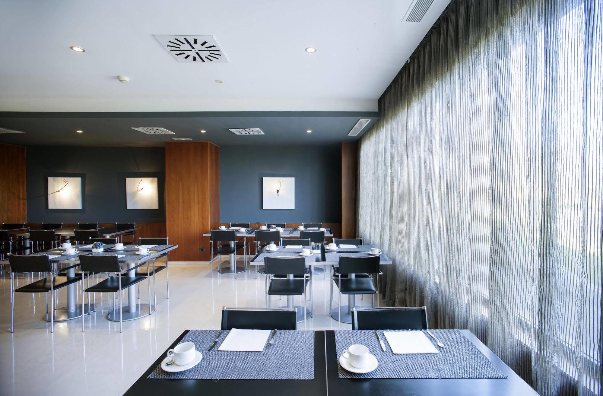 Ac Hotel Huelva By Marriott Екстер'єр фото